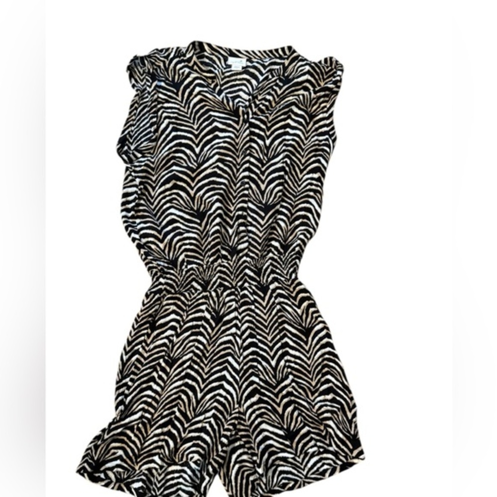🖤 Zebra Print Romper | Elastic Waist | Button Front | Sleeveless | Size M